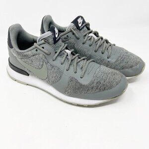 NIKE | Internationalist Gray Sneakers 6.5 Women's